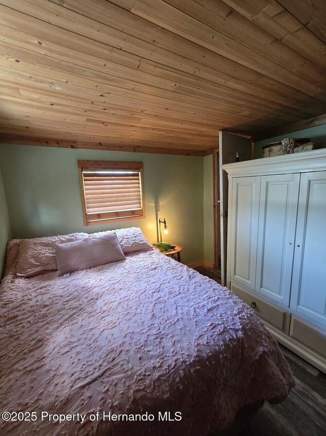 6505 Evanston St, House other with 2 bedrooms, 1 bathrooms and null parking in Weeki Wachee FL | Image 11