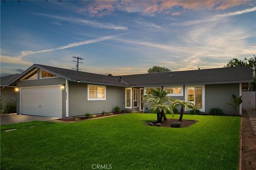 6022 Larchwood Dr, Huntington Beach, CA, 92647 | Card Image
