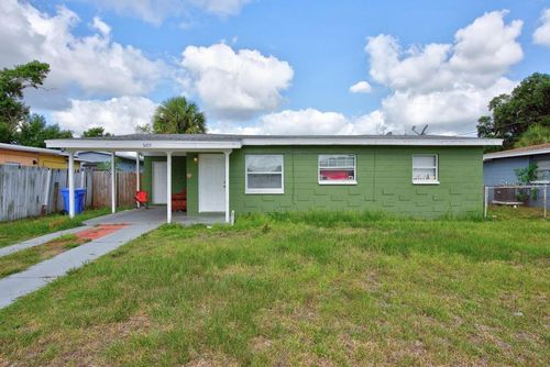 5205 S 82nd St, Tampa, FL, 33619-7033 | Card Image