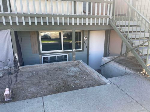 687 Se 6th Ave, Ontario, OR, 97914-3856 | Card Image