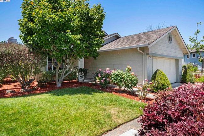 139 Justin Cir, House other with 3 bedrooms, 2 bathrooms and 2 parking in Alameda CA | Image 5