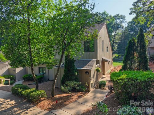31 Old Post Rd, Lake Wylie, SC, 29710-8944 | Card Image