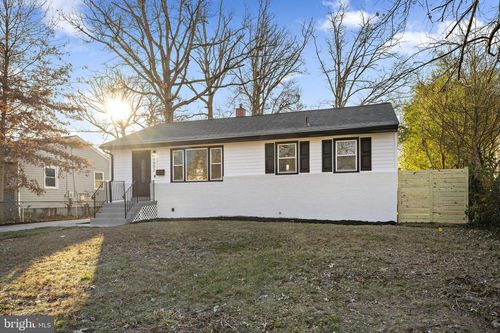 9603 Woodland Ave, LANHAM, MD, 20706-4023 | Card Image