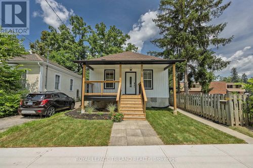 17 Cove Rd, London, ON, N6J1H7 | Card Image