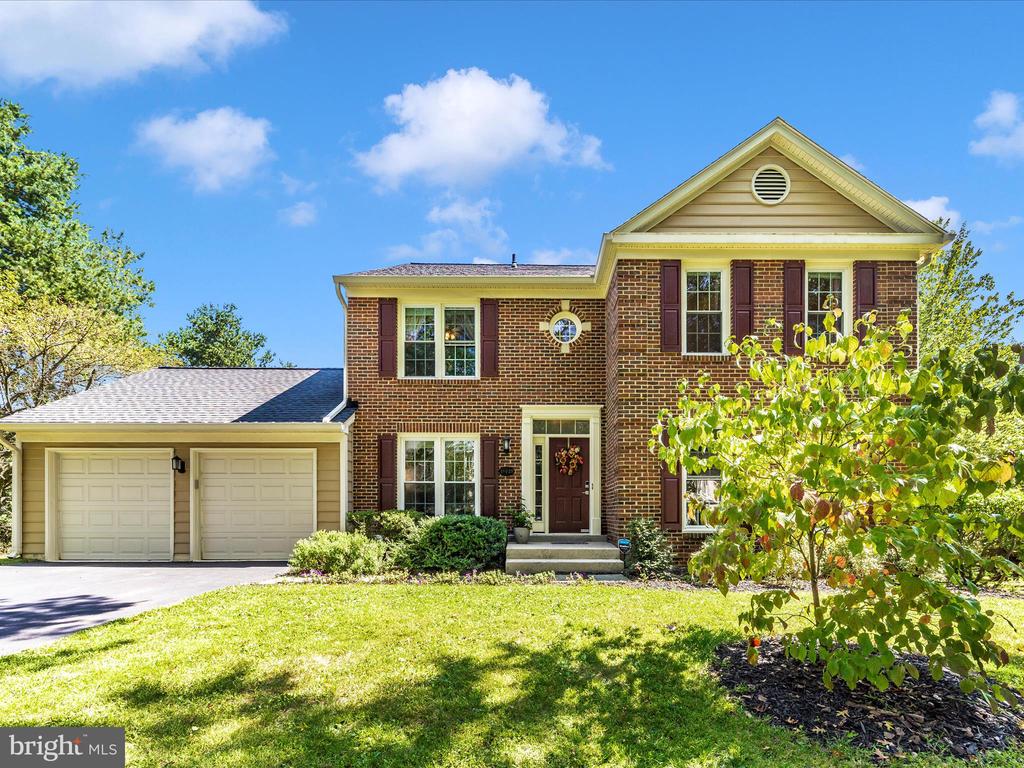 Silverfield Dr, Montgomery Village, MD 20886