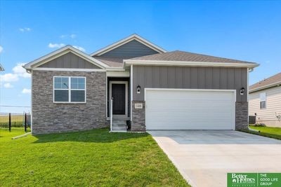 11606 191 Avenue, House other with 3 bedrooms, 1 bathrooms and 2 parking in Gretna NE | Image 1