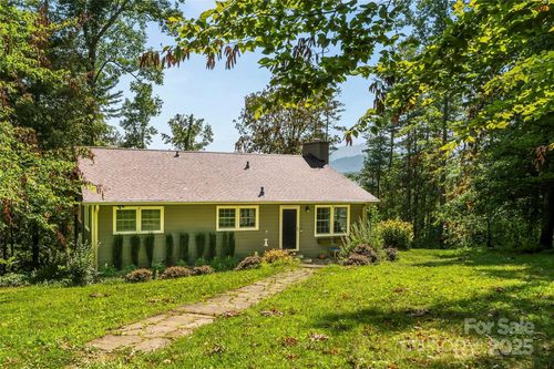 4 Northview Ln, Weaverville, NC, 28787-9372 | Card Image