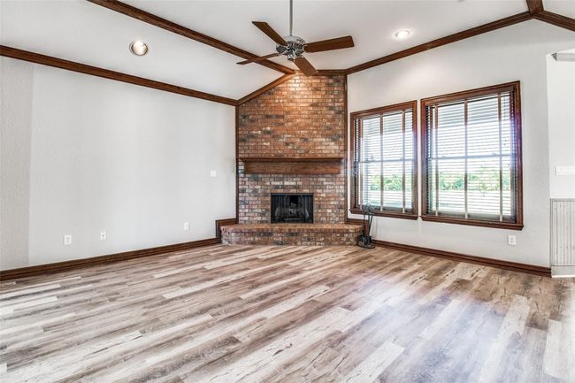 867 Durning Rd, House other with 3 bedrooms, 3 bathrooms and null parking in Van Alstyne TX | Image 9