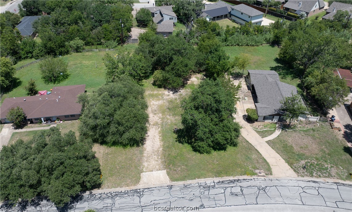 Land in College Station