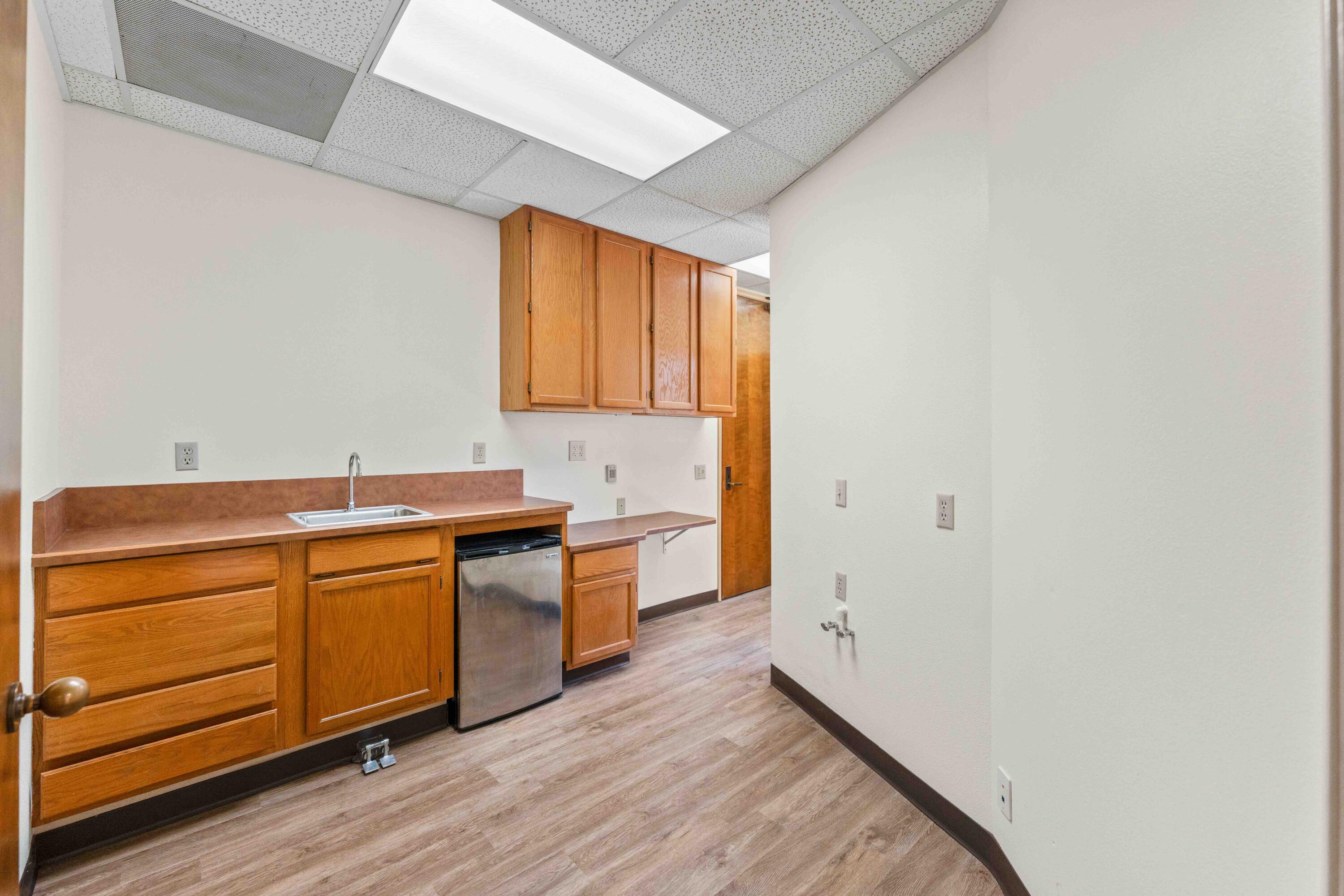 Commercial Sale in SANTA BARBARA 5