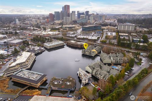apt-208-7 Lake Bellevue Dr, Bellevue, WA, 98005-2425 | Card Image