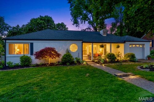 430 Cannonbury Dr, Webster Groves, MO, 63119-4812 | Card Image