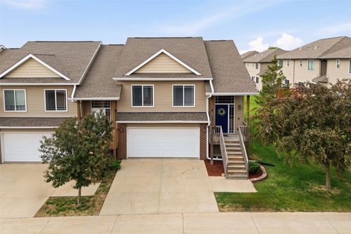 1809 Goose Lake Cir, North Liberty, IA, 52317-4706 | Card Image