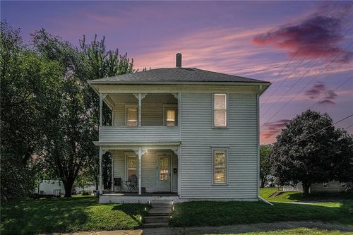 311 Mound St, Mound City, MO, 64470-1228 | Card Image