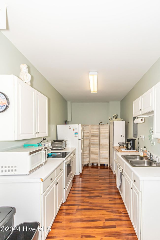 7315 Archers Creek Dr, House other with 4 bedrooms, 3 bathrooms and null parking in Emerald Isle NC | Image 42