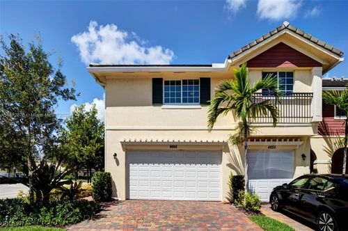 4665-4665 Windmill Ln, Davie, FL, 33328-3866 | Card Image