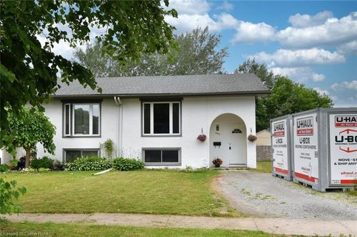 4553 Sussex Dr, Niagara Falls, ON, L2E6S1 | Card Image
