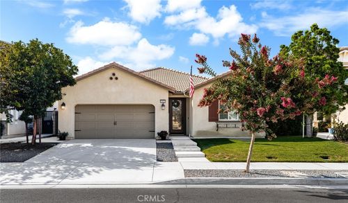 11923 Meander Way, Jurupa Valley, CA, 91752-2748 | Card Image