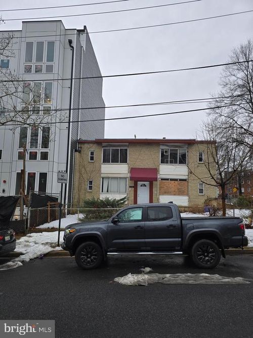 2101 M St Ne, WASHINGTON, DC, 20002-2049 | Card Image