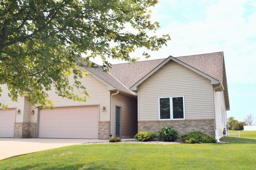 2425 Mossy Creek Dr Ne, Owatonna, MN, 55060-6259 | Card Image