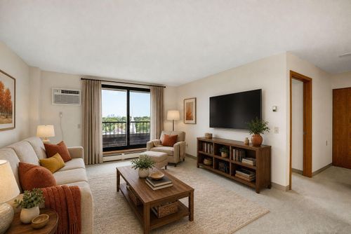 805-7600 Golden Valley Rd, Golden Valley, MN, 55427-4561 | Card Image