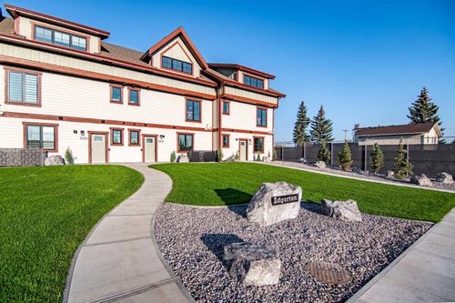 5030 48 St, Rocky Mountain House, AB, T4T1C1 | Card Image