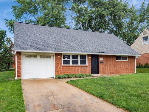 6494 Malone Dr, Reynoldsburg, OH, 43068-2810 | Card Image