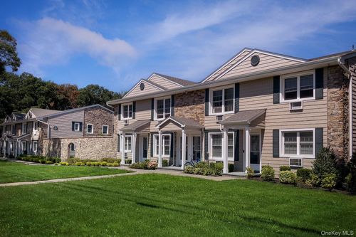 57e-57 Island Blvd, Bohemia, NY, 11716-4931 | Card Image