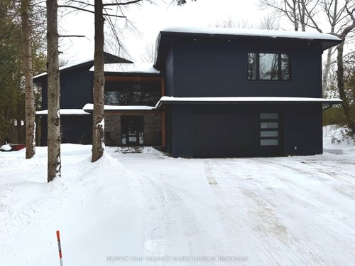 131 Chamonix Crescent, Blue Mountains, ON, L9Y0S7 | Card Image