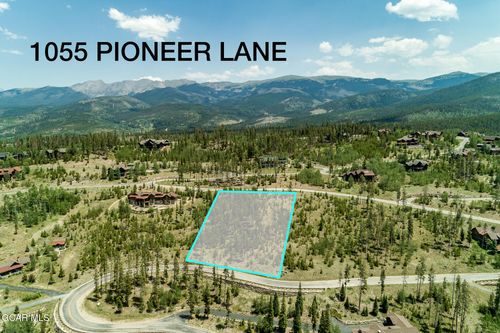 1055 Pioneer Trl, Fraser, CO, 80442-5142 | Card Image