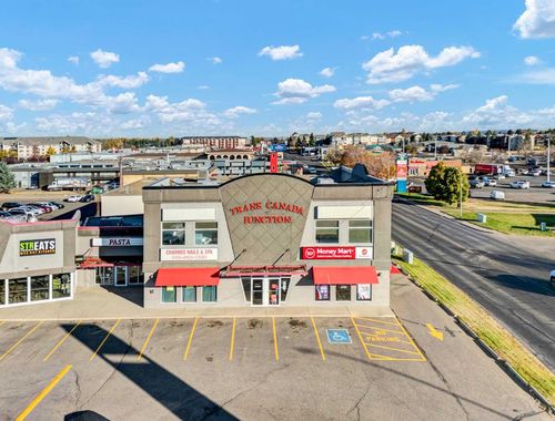 {{alt}} | Card Image