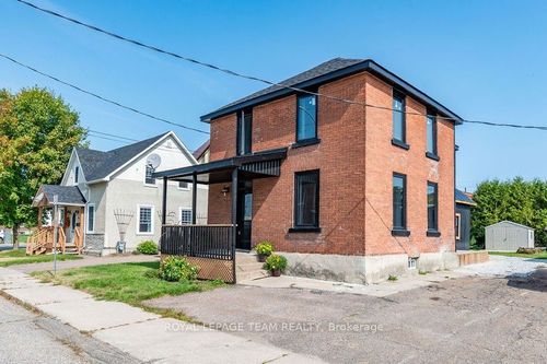 47 Bonnechere St N, Renfrew, ON, K7V1Y8 | Card Image