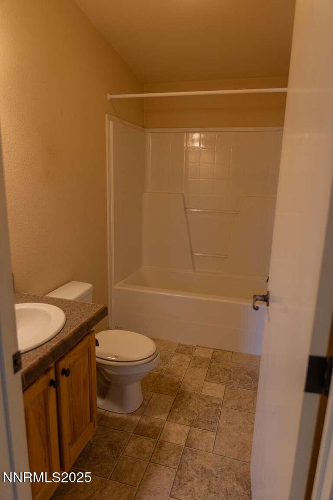 6295 Nugget Dr, House other with 3 bedrooms, 2 bathrooms and 2 parking in Winnemucca NV | Image 9