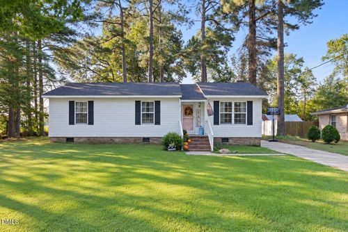 3838 Longleaf Dr Ne, Elm City, NC, 27822-8286 | Card Image