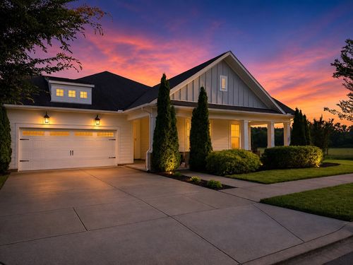 102 Edenburg Dr, Hendersonville, TN, 37075-1484 | Card Image