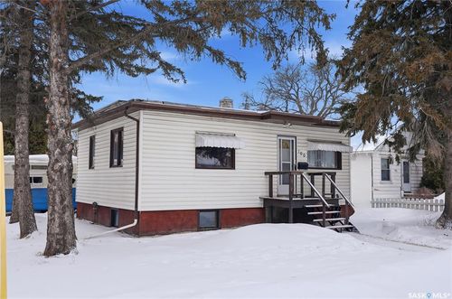 100 Cruise St, Saskatoon, SK, S7N2C1 | Card Image
