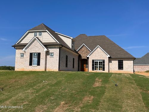 1735 Bakersfield Way, Nesbit, MS, 38651-2521 | Card Image