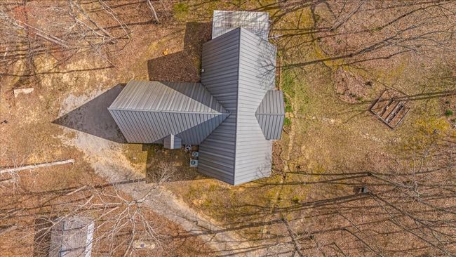 558 Hanging Rock Dr, House other with 3 bedrooms, 2 bathrooms and 2 parking in Altamont TN | Image 48