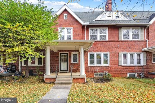 105 S Park Rd, WYOMISSING, PA, 19610-3014 | Card Image