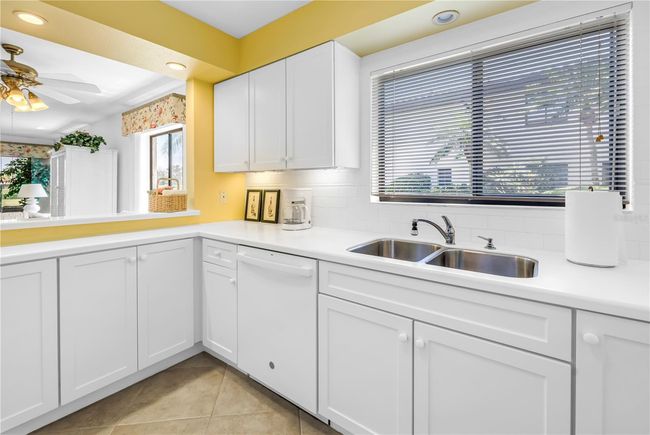 APT-117 - 3500 El Conquistador Pkwy, Condo with 2 bedrooms, 2 bathrooms and null parking in BRADENTON FL | Image 12