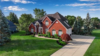 8165 Driftwood Court, House other with 4 bedrooms, 2 bathrooms and null parking in Clarence NY | Image 2