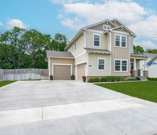 707 S Clear Creek St, Wichita, KS, 67230-7267 | Card Image