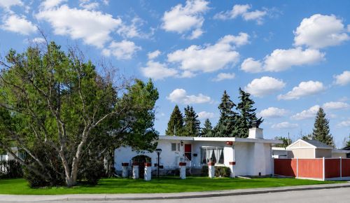 6451 70 St Nw, Calgary, AB, T3B3J5 | Card Image