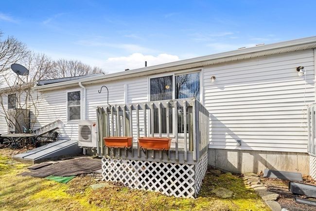 15 - 15 1 St St Ext, Condo with 2 bedrooms, 1 bathrooms and 3 parking in Wauregan CT | Image 14