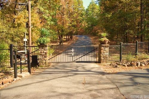 13 Woodsong Dr, Roland, AR, 72135-9044 | Card Image