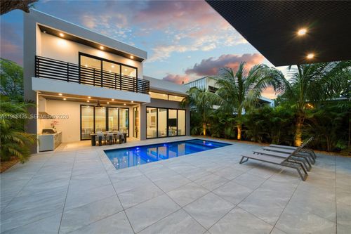 280 Nw 47th St, Miami, FL, 33127-2447 | Card Image