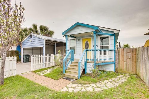 6317 Avenue P 1/2, Galveston, TX, 77551-1437 | Card Image