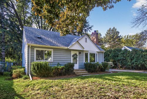 1960 Glenpaul Ave, Arden Hills, MN, 55112-7918 | Card Image