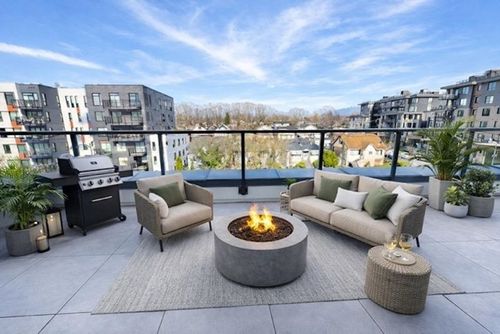 407-2268 E Broadway Avenue, Vancouver, BC, V5N0L2 | Card Image