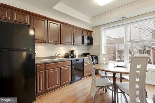 2-1917 18th St Nw, WASHINGTON, DC, 20009-1706 | Card Image